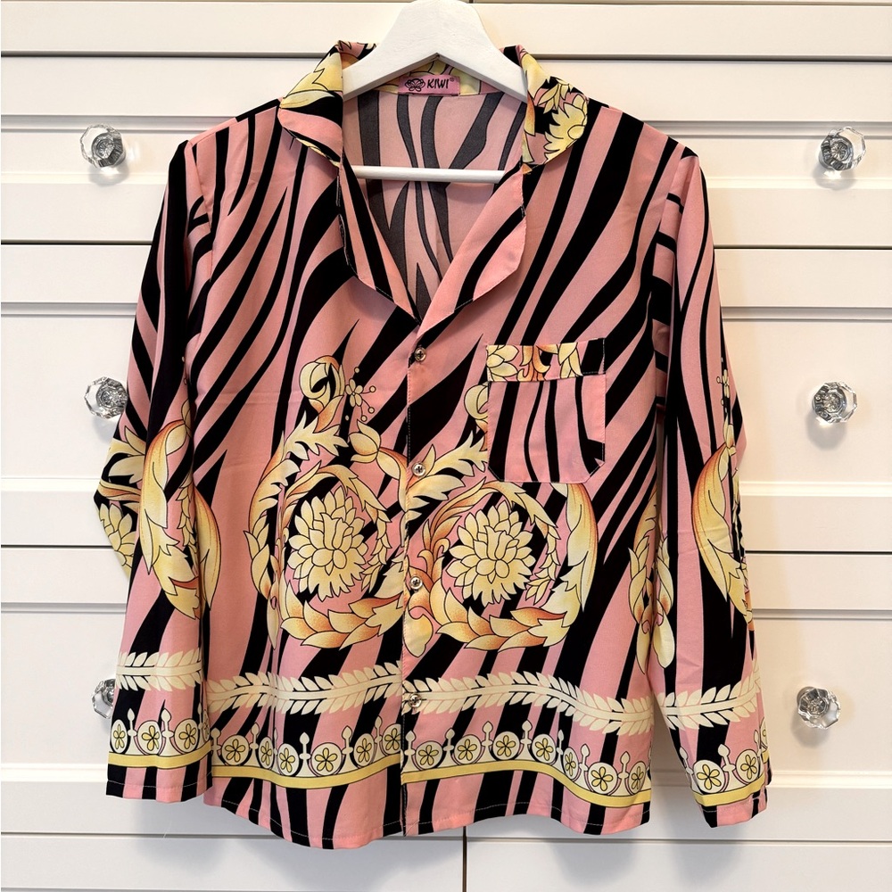 KIWI FUN PATTERNED TOP IN VIBRANT COLOURS SHOUTS SUMMER , SIZE SMALL